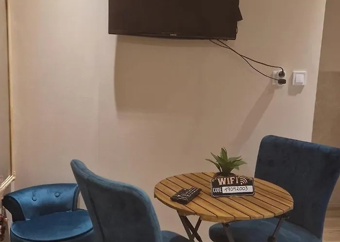 Apartment Attenant A